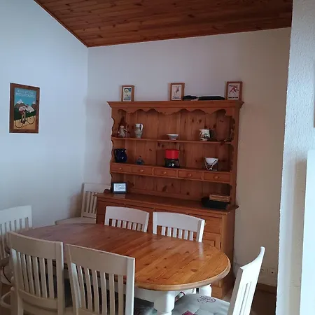 아파트 L Sapin, Sleeps 8 모르진